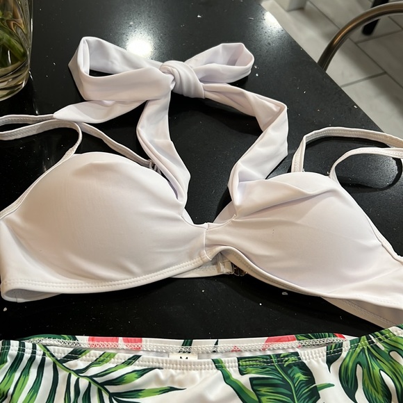 2 Piece Bathing Suit NWOT - Picture 3 of 5